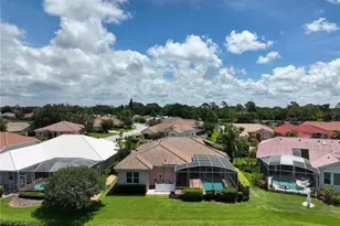 4221 Hearthstone Dr, Sarasota, FL 34238 - Photo 3