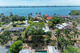 347 Bayshore Dr, Osprey, FL 34229 - Photo 53