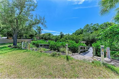 347 Bayshore Drive, Osprey, FL 34229 - Photo 3