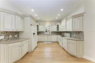 347 Bayshore Dr, Osprey, FL 34229 - Photo 7