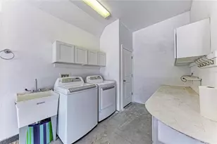 347 Bayshore Dr, Osprey, FL 34229 - Photo 47