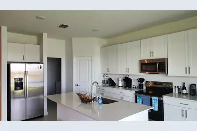 8146 Saint Kitts Circle, Englewood, FL 34224 - Photo 3