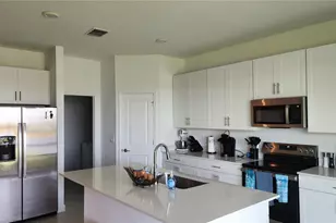 8146 St Kitts Cir, Englewood, FL 34224 - Photo 3