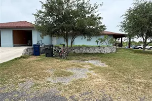 3208 16th Ave E, Palmetto, FL 34221 - Photo 9