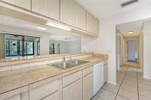 5010 Barrington Cir, Sarasota, FL 34234 - Photo 13