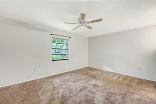 5010 Barrington Cir, Sarasota, FL 34234 - Photo 19