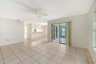 5010 Barrington Cir, Sarasota, FL 34234 - Photo 7