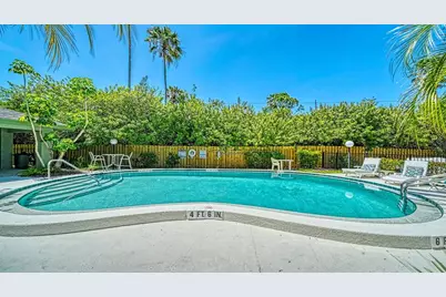5010 Barrington Circle #2001, Sarasota, FL 34234 - Photo 43