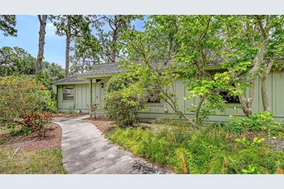 5010 Barrington Circle #2001, Sarasota, FL 34234 - Photo 1