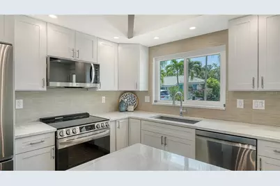 711 Spanish Drive S, Longboat Key, FL 34228 - Photo 9
