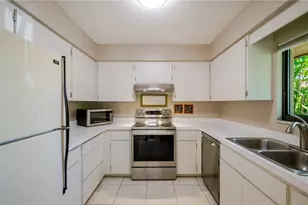 6600 Draw Ln, Sarasota, FL 34238 - Photo 13
