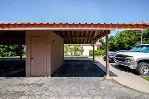 6600 Draw Ln, Sarasota, FL 34238 - Photo 3