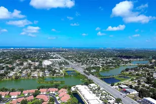 4034 Wilshire Cir E, Sarasota, FL 34238 - Photo 35