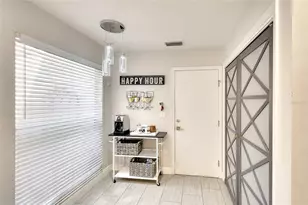 4034 Wilshire Cir E, Sarasota, FL 34238 - Photo 9