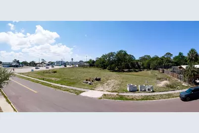 7972 N Tamiami Trail, Sarasota, FL 34243 - Photo 3