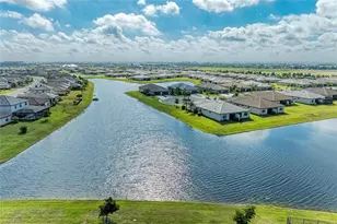 5325 Coral Reef Wy, Bradenton, FL 34211 - Photo 11