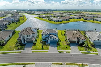 5325 Coral Reef Way, Bradenton, FL 34211 - Photo 3