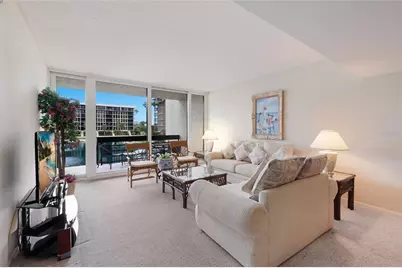 1095 Gulf Of Mexico Drive #102, Longboat Key, FL 34228 - Photo 11