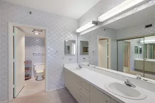 1095 Gulf of Mexico Dr, Longboat Key, FL 34228 - Photo 19