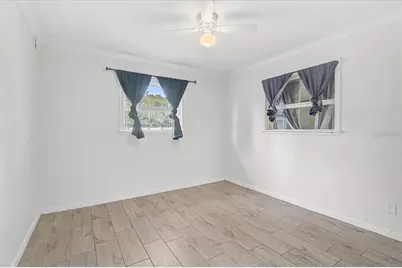 345 S Tuttle Avenue, Sarasota, FL 34237 - Photo 15