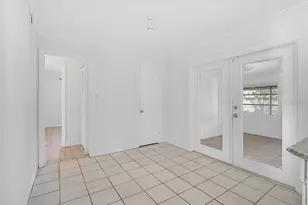 345 S Tuttle Ave, Sarasota, FL 34237 - Photo 13