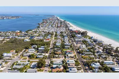 204 29th Street, Holmes Beach, FL 34217 - Photo 29