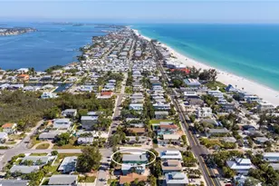 204 29th St, Holmes Beach, FL 34217 - Photo 29