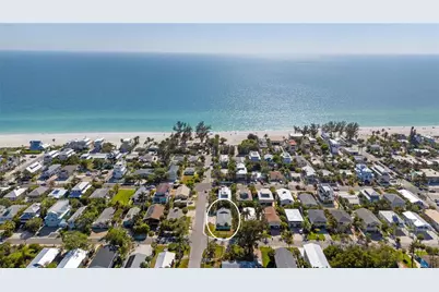 204 29th Street, Holmes Beach, FL 34217 - Photo 31