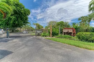 6688 Schooner Bay Cir, Sarasota, FL 34231 - Photo 57