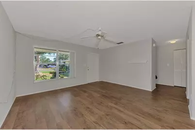 3360 Ramblewood Drive S, Sarasota, FL 34237 - Photo 7