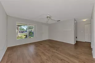 3360 Ramblewood Dr S, Sarasota, FL 34237 - Photo 7
