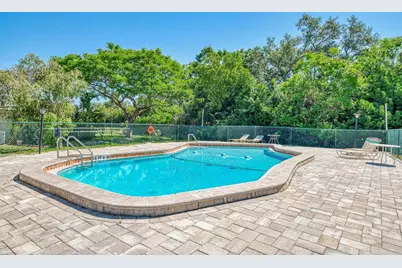3360 Ramblewood Drive S #8, Sarasota, FL 34237 - Photo 37