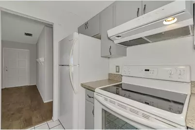3360 Ramblewood Drive S #8, Sarasota, FL 34237 - Photo 15