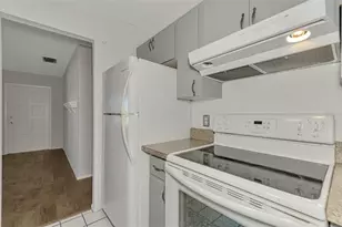 3360 Ramblewood Dr S, Sarasota, FL 34237 - Photo 15