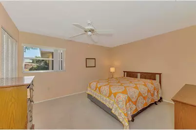 3360 Ramblewood Drive S #8, Sarasota, FL 34237 - Photo 17