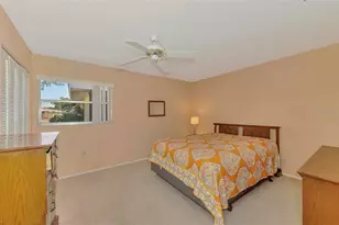 3360 Ramblewood Dr S, Sarasota, FL 34237 - Photo 17