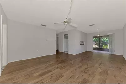 3360 Ramblewood Drive S, Sarasota, FL 34237 - Photo 9
