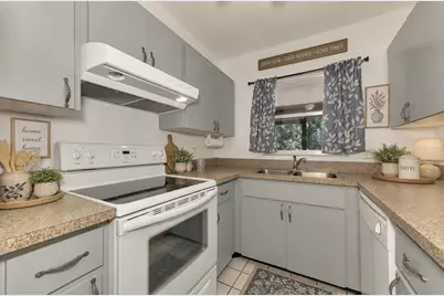 3360 Ramblewood Drive S, Sarasota, FL 34237 - Photo 15