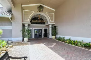 9300 Clubside Cir, Sarasota, FL 34238 - Photo 19
