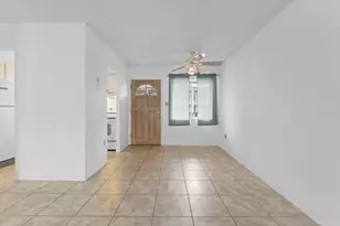 2326 Canal Dr, Bradenton, FL 34207 - Photo 15