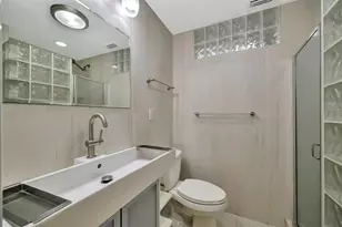 5015 Eastchester Dr, Sarasota, FL 34234 - Photo 29