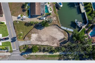 500 Outrigger Lane, Longboat Key, FL 34228 - Photo 13