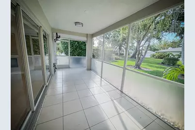 3038 Ringwood Meadow #20, Sarasota, FL 34235 - Photo 17