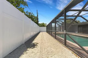 4645 Hunter Ridge Dr, Sarasota, FL 34233 - Photo 67