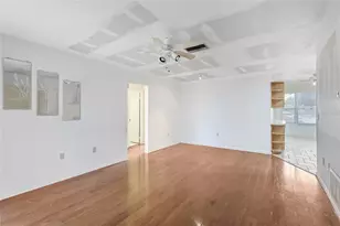 3403 41st St W, Bradenton, FL 34205 - Photo 3