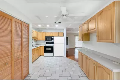 3403 41st Street W #19, Bradenton, FL 34205 - Photo 9