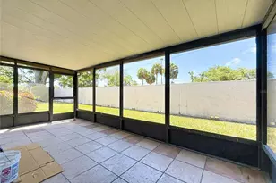 2188 Corinne Ct S, Saint Petersburg, FL 33712 - Photo 33