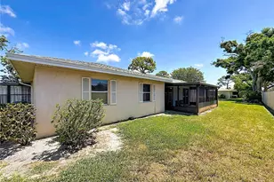 2188 Corinne Ct S, Saint Petersburg, FL 33712 - Photo 37