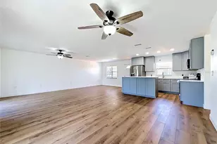 2188 Corinne Ct S, Saint Petersburg, FL 33712 - Photo 15