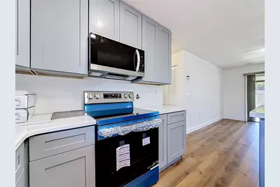 2188 Corinne Court S #A, Saint Petersburg, FL 33712 - Photo 11